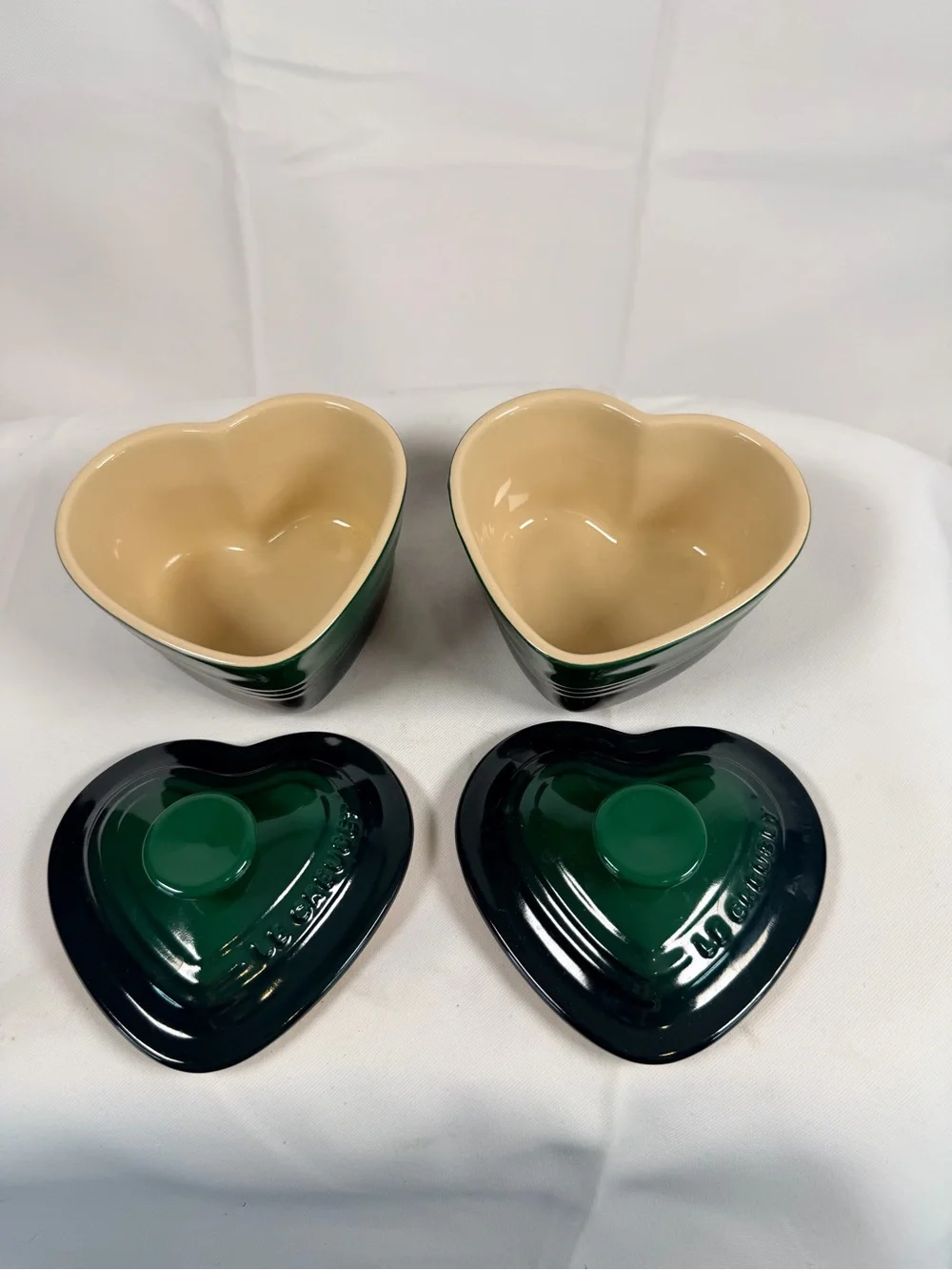 LE CREUSET Set of 2 Mini Dishes Heart Shape Bakeware Lids Cocotte Style Green